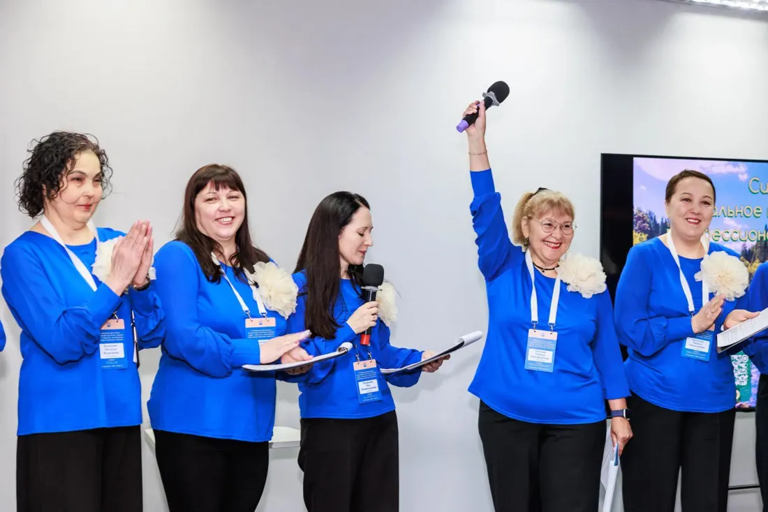 Выступление участников Сибирского фестиваля